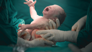 الولادة القيصرية والولادة الطبيعية وايهما تختاري