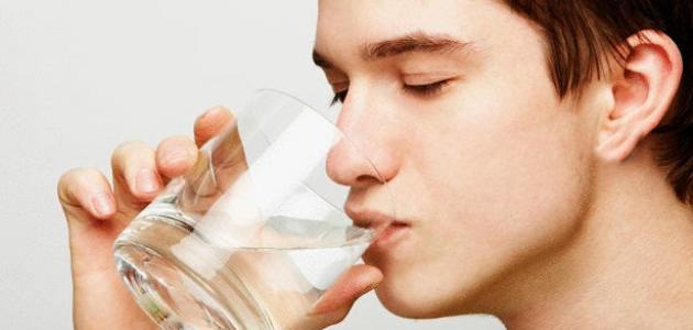 فوائد شرب الماء في شهر رمضان