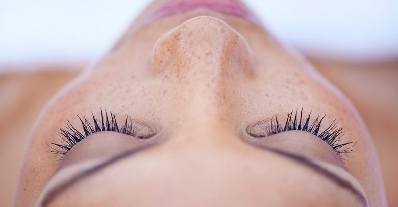 10 ماسكات منزلية لعلاج مسامات الوجه الواسعة