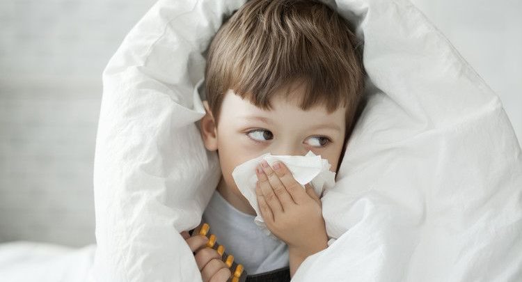 الأنفلونزا عند الأطفال الأسباب والعلاج