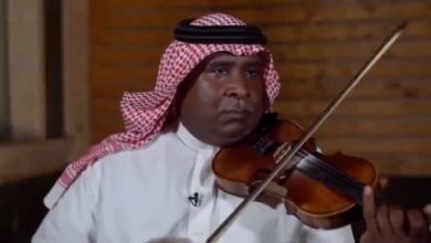 إبن عنيزة أبو أنور عازف الكمنجة