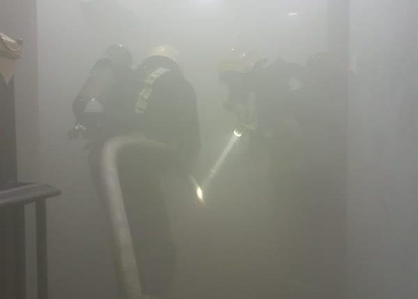 صور حريق في شقة أبو عريش