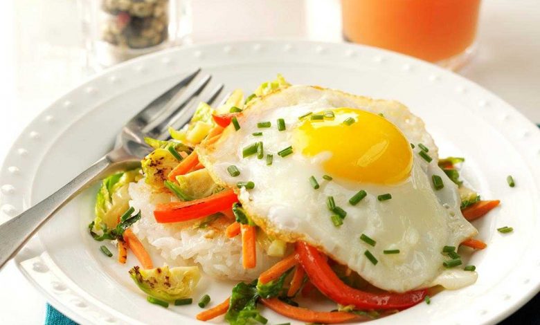 7 وصفات صحية من البيض