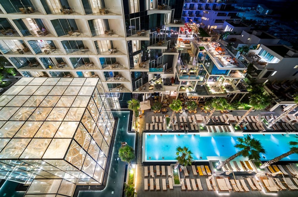 أهم فندق في دبي على نخلة جميرا مجلة رجيم