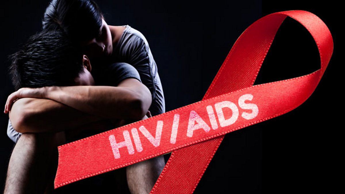 أعراض وأسباب الإصابة بمرض الإيدز
